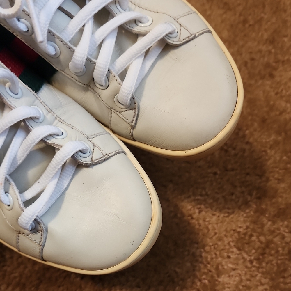 Gucci Ace Bee Sneakers - Picture 2 of 16
